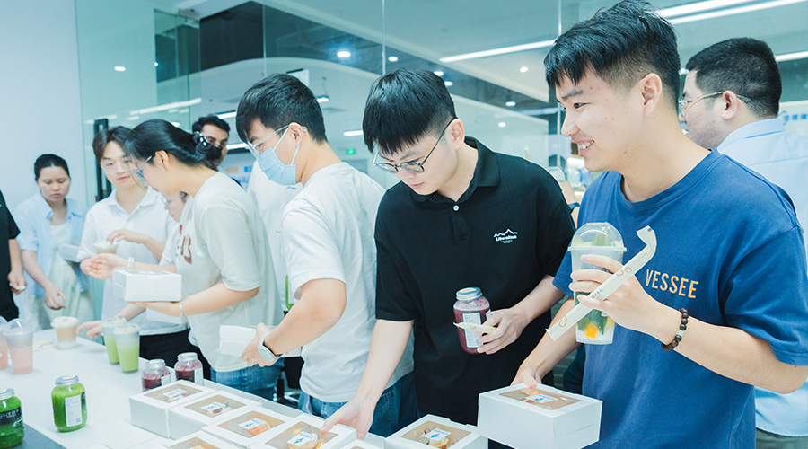 同心筑梦 粽香传情——尊龙凯时人生就是搏储能入职周年庆典暨端午活动圆满举行